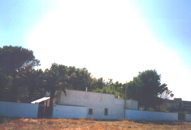 ingresso.jpg (36248 byte)